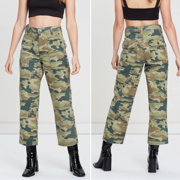 Free People - We The Free: Remy Camoflauge High Rise
Crop Pants - Picture 3 of 9